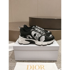 Christian Dior Sneaker